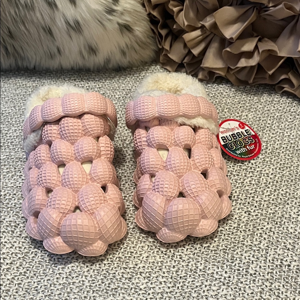 Cozy Women’s  Powder Baby Pink Bubble Clogs Mules Slingbacks Faux Fur Lining